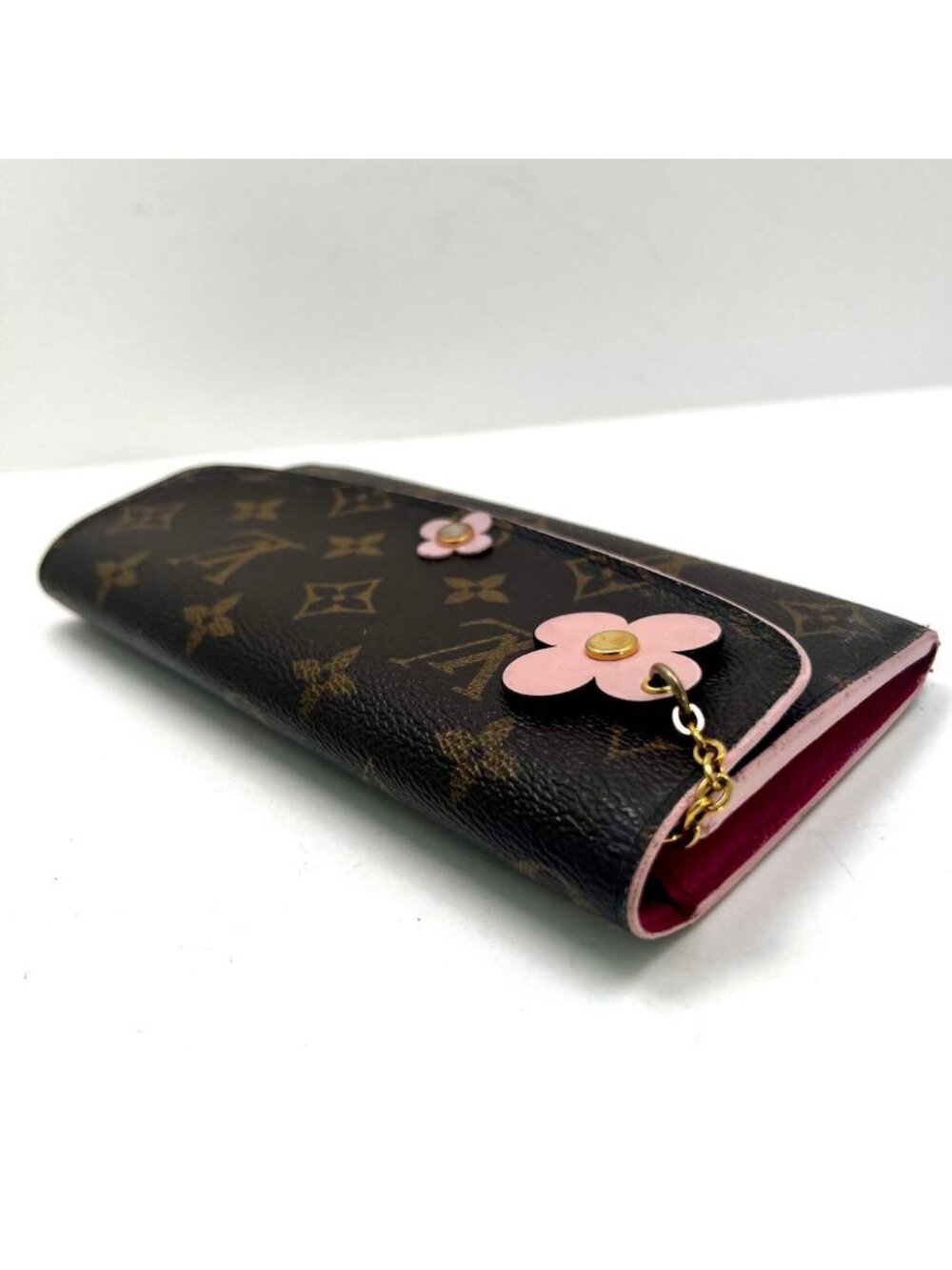 Louis Vuitton Monogram Portefeuille Emily Flower Charm Wallet - Picture 7 of 15